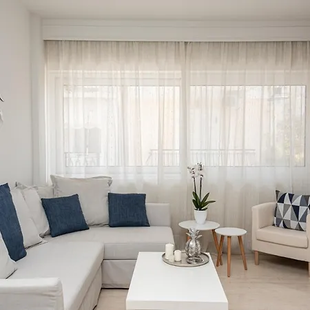 G&j Deluxe * ザキントス